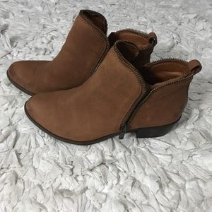 Lucky Brand Bartalino Zipper Edged Bootie